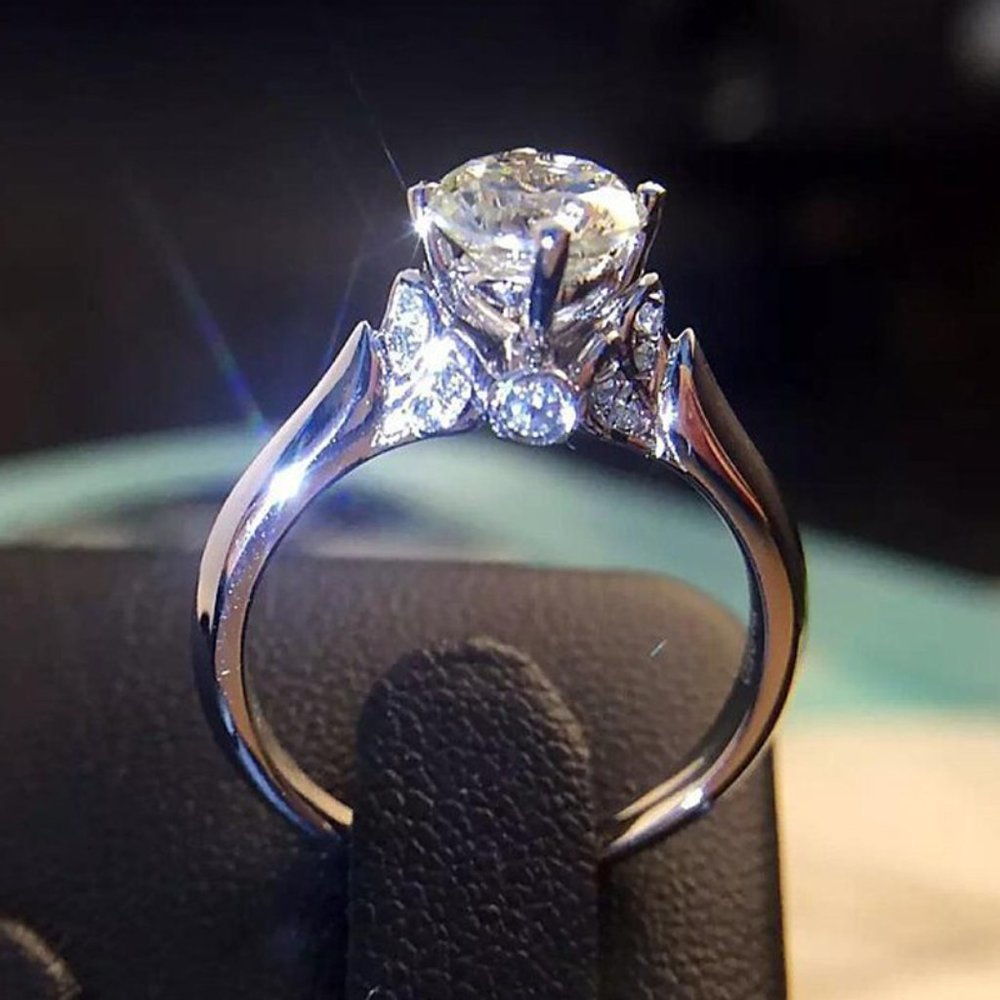 💞Refine Beautiful Flower Pure Cubic Silver Rings for Women, MARR9153